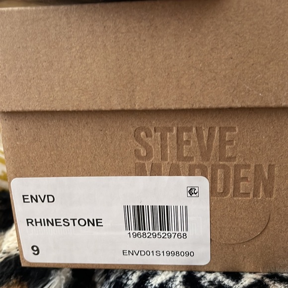 Steve Madden rhinestone sandals - Picture 3 of 5